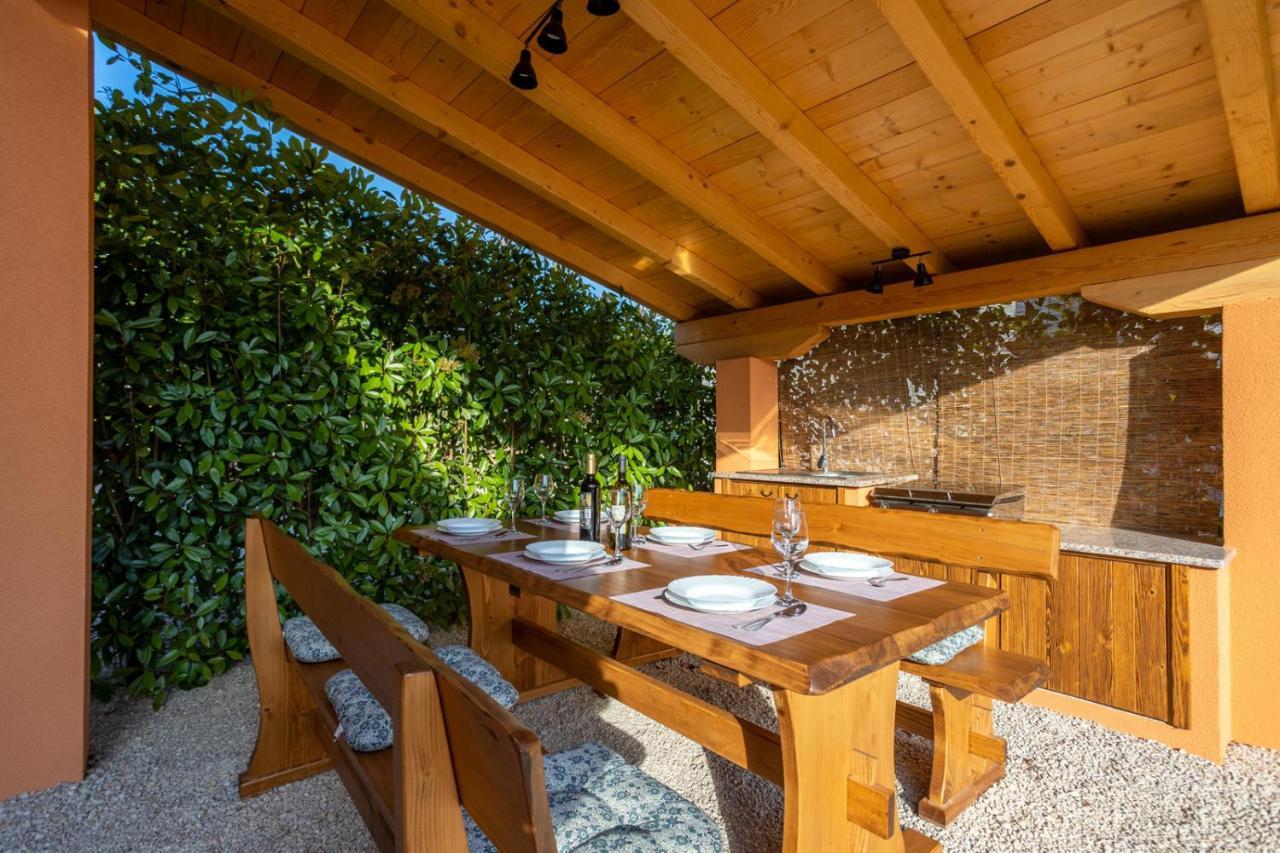 Holiday House Toici Nenadici  Екстер'єр фото