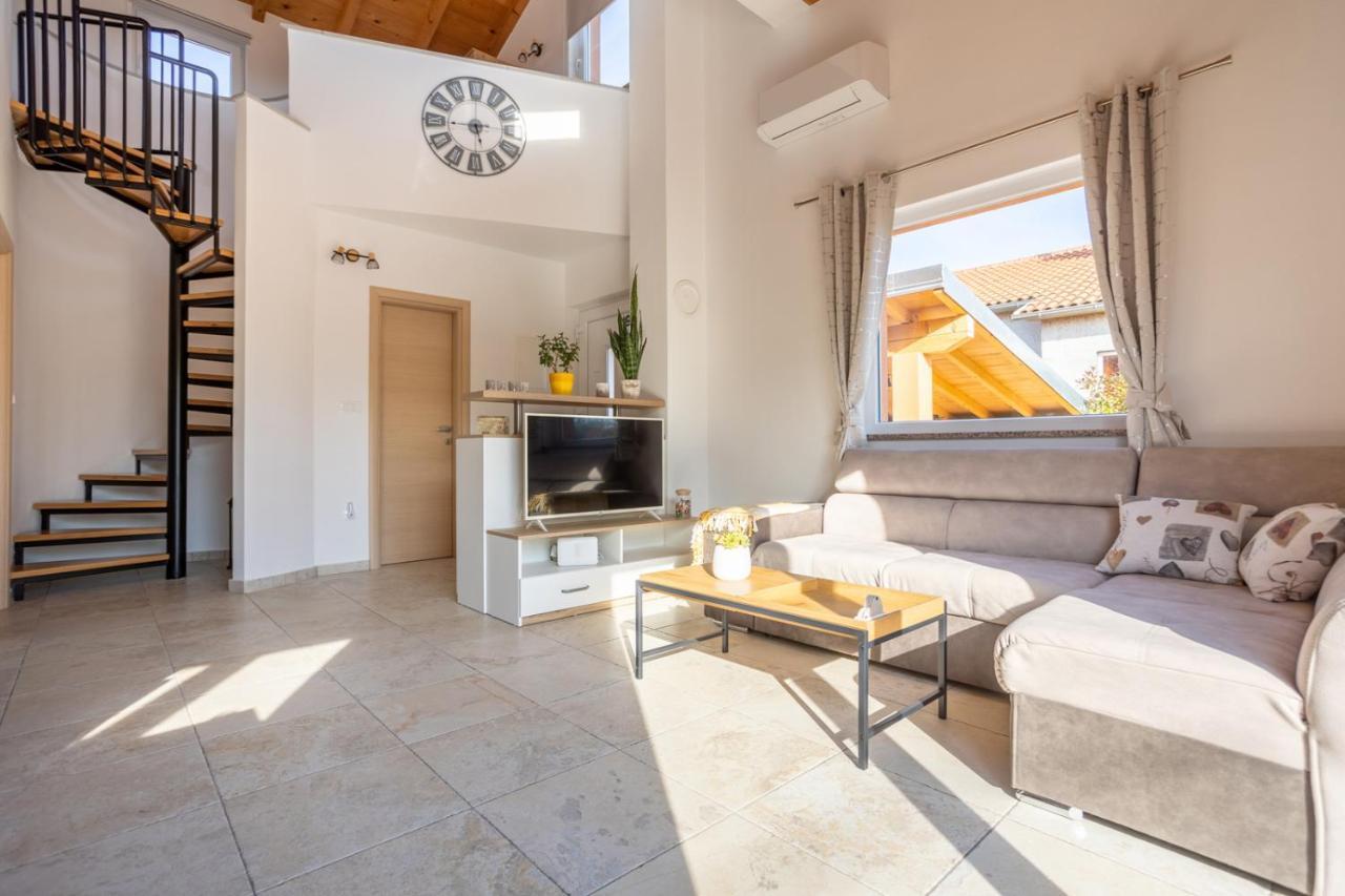Holiday House Toici Nenadici  Екстер'єр фото